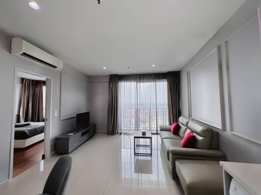 Comfy Staycation 4px With Free Parking, Direct Linked Sogo & I-city Shah Alam