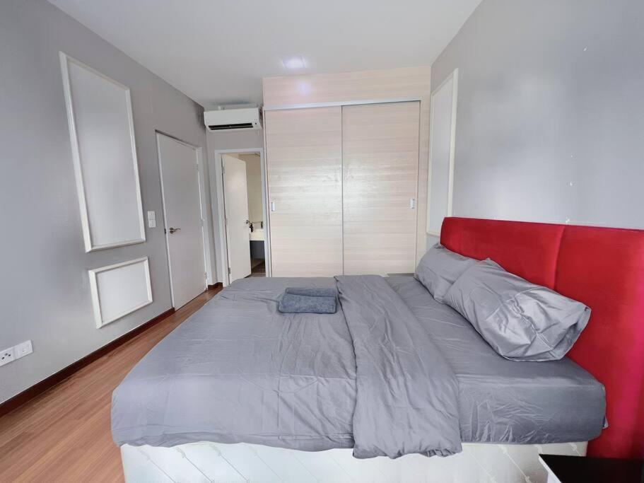 Apartment Comfy Staycation 4px With Free Parking, Direct Linked Sogo & I-city Shah Alam