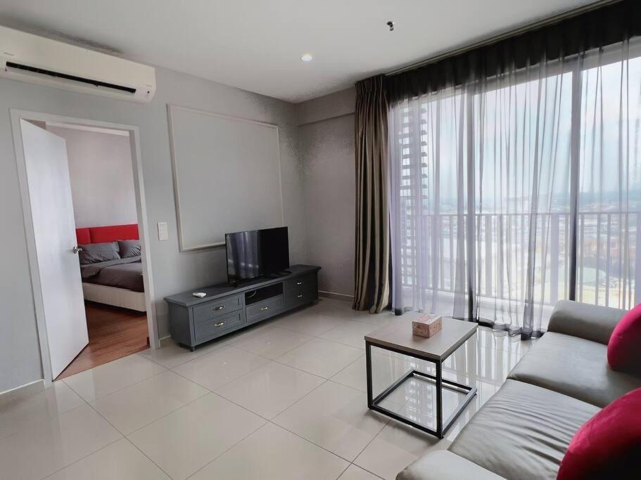 Comfy Staycation 4px With Free Parking, Direct Linked Sogo & I-city *