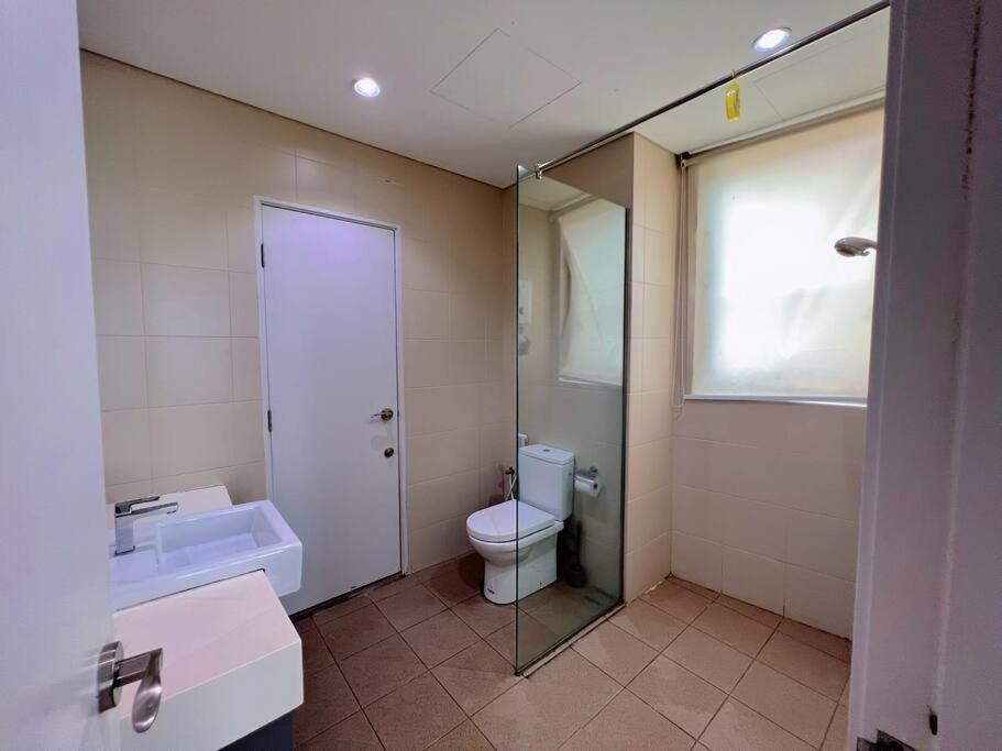 Comfy Staycation 4px With Free Parking, Direct Linked Sogo & I-city Apartment Shah Alam